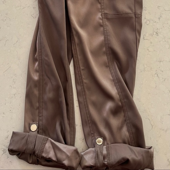 WHBM Satin “J-Lo” Straight Leg Crop - Picture 3 of 4